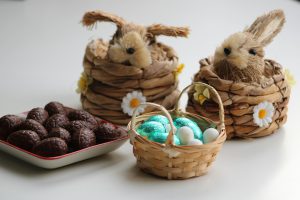 Zestaw Wielkanocny dla dzieci pełny słodyczy